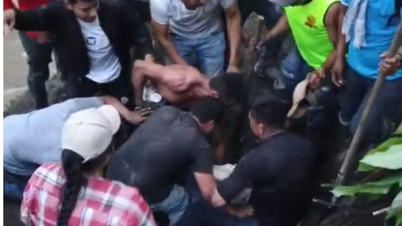 Tragedia en Rioblanco: una niña falleció tras deslizamiento de tierra Tragedia en Rioblanco: una niña falleció tras deslizamiento de tierra