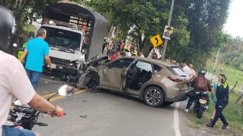 Lo capturaron tras accidentarse en persecución policial Lo capturaron tras accidentarse en persecución policial