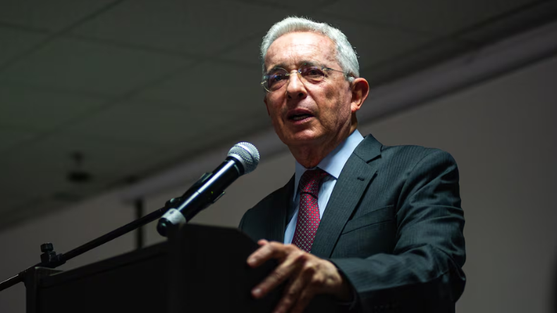 Uribe anuncia manifestación pública en Bogotá y visitará la tumba de Miguel Uribe Uribe anuncia manifestación pública en Bogotá y visitará la tumba de Miguel Uribe