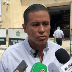 Leandro Vera renunció porque la Alcaldesa no le volvió a hablar