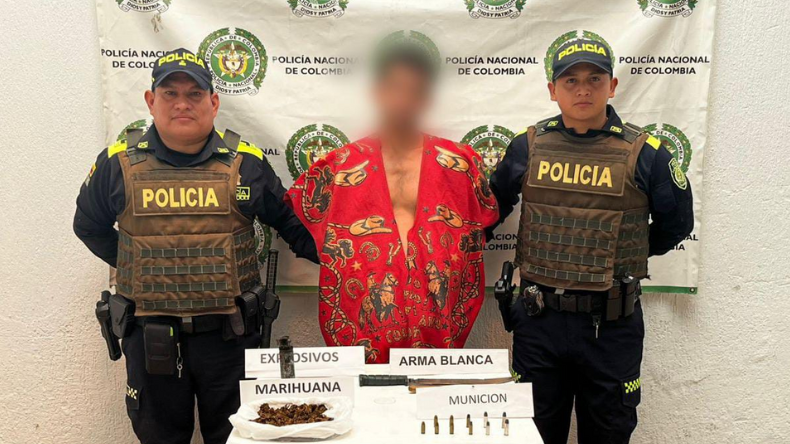 Menor que agredió a policías fue sorprendido con una granada Menor que agredió a policías fue sorprendido con una granada