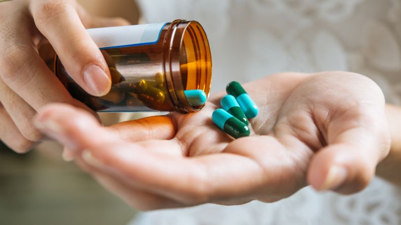 Automedicación entre jóvenes: una crisis silenciosa en salud mental Automedicación entre jóvenes: una crisis silenciosa en salud mental