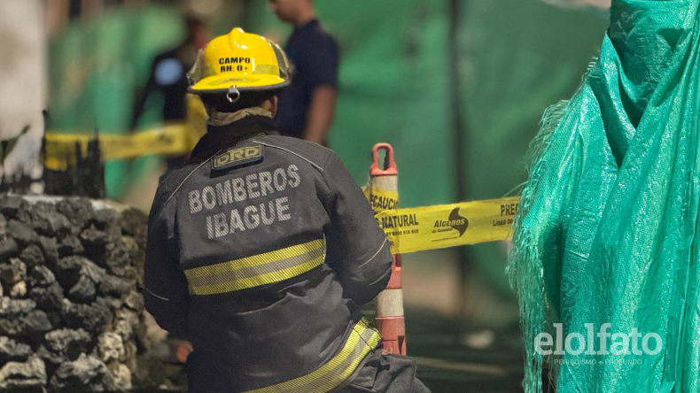 Fuga de gas por obra en la calle 37 generó alarma en el barrio Nacional Fuga de gas por obra en la calle 37 generó alarma en el barrio Nacional