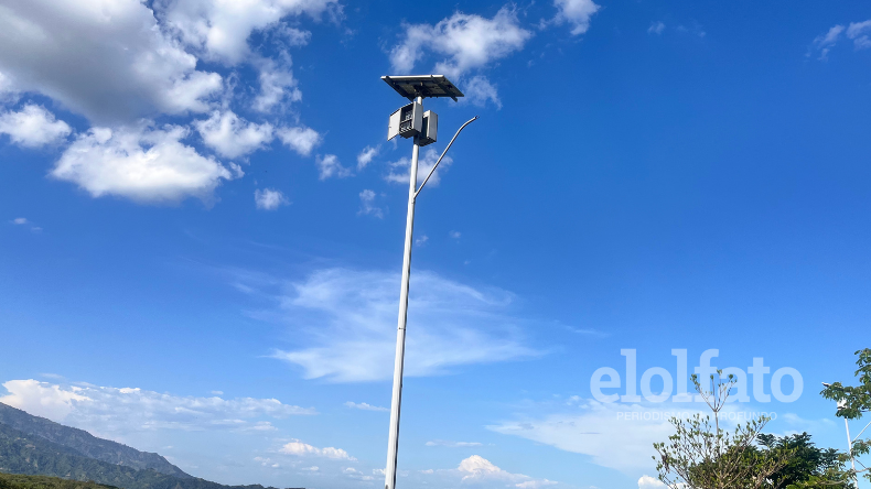 Cajas de energía vandalizadas ponen en riesgo a peatones y ciclistas en Ibagué Cajas de energía vandalizadas ponen en riesgo a peatones y ciclistas en Ibagué
