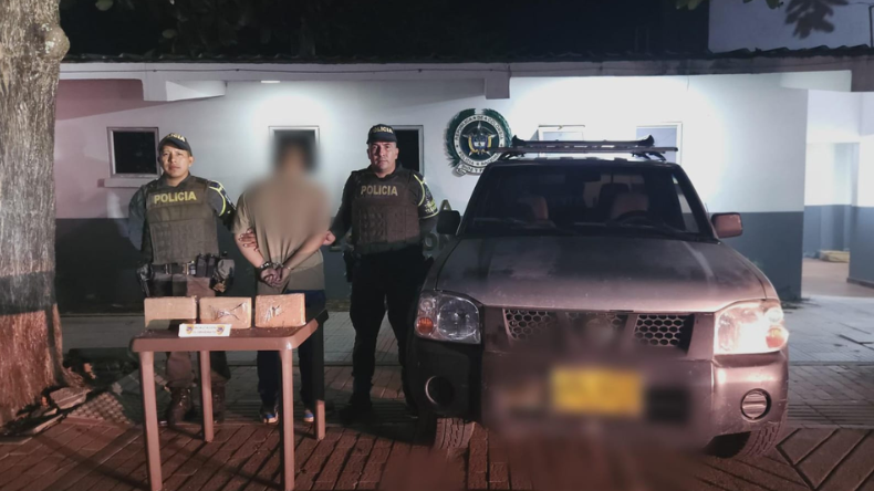 Cayó con tres kilos de cocaína en caleta oculta en camioneta en Natagaima