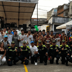 Policía remodeló el Parque Galarza en Ibagué Policía remodeló el Parque Galarza en Ibagué