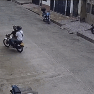 Delincuentes en moto robaron a una mujer en el Gaitán Delincuentes en moto robaron a una mujer en el Gaitán