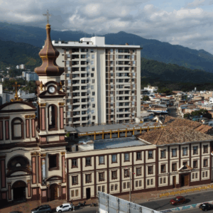 Cerraron paso peatonal en la Quinta con 19 por obras de protección al Claustro San José Cerraron paso peatonal en la Quinta con 19 por obras de protección al Claustro San José