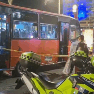 Se conoce la identidad del hombre que murió en una buseta