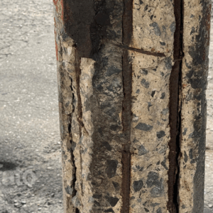 Postes deteriorados preocupan a habitantes en barrios de Ibagué