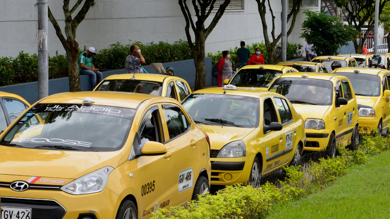 Así quedaría el aumento en tarifas de taxi para 2026 en Ibagué