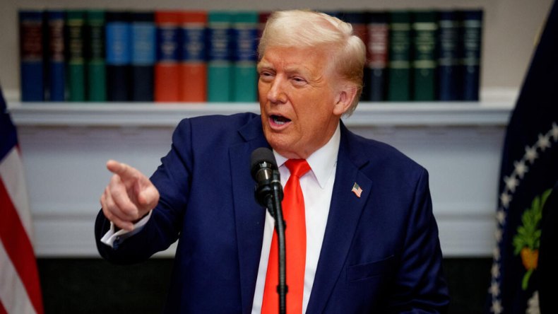 Trump amenaza con bombardear las redes de narcotráfico de Maduro Trump amenaza con bombardear las redes de narcotráfico de Maduro