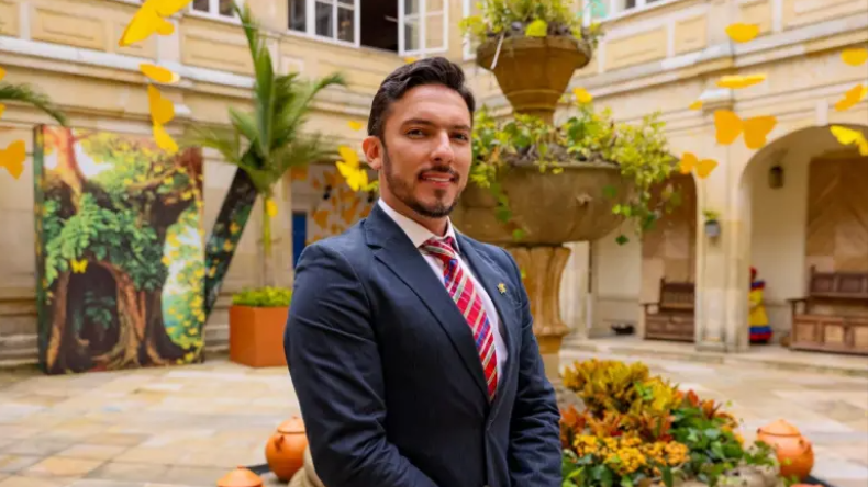 Florián regresa al Ministerio de Igualdad tras ajuste en la cuota de género Florián regresa al Ministerio de Igualdad tras ajuste en la cuota de género