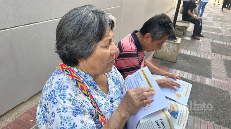 “Podemos informarnos por medio del tacto”: lector ciego sobre edición de EL OLFATO en braille “Podemos informarnos por medio del tacto”: lector ciego sobre edición de EL OLFATO en braille