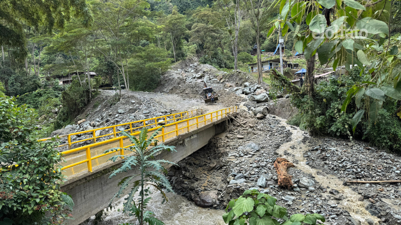 Habitantes de Juntas y Villa Restrepo piden solución urgente ante frecuentes emergencias Habitantes de Juntas y Villa Restrepo piden solución urgente ante frecuentes emergencias
