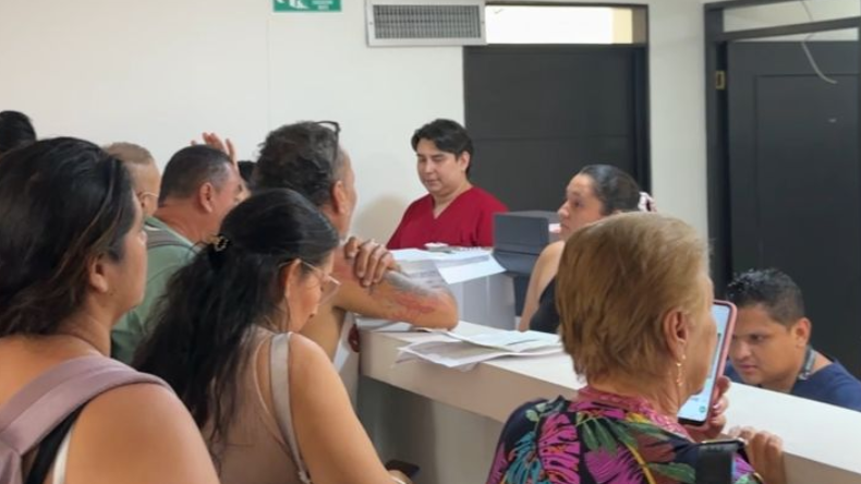 Marcazsalud sigue sin entregar medicamentos a usuarios de Famisanar en Ibagué Marcazsalud sigue sin entregar medicamentos a usuarios de Famisanar en Ibagué