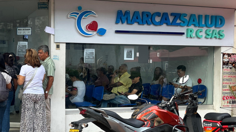 “Son unos indolentes”: usuario de Famisanar sobre Marcazsalud “Son unos indolentes”: usuario de Famisanar sobre Marcazsalud