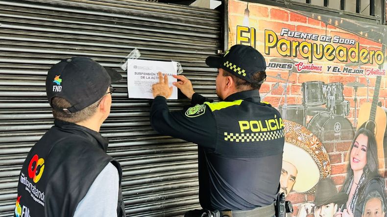 Cierran local y decomisan licor adulterado en operativos en el Tolima Cierran local y decomisan licor adulterado en operativos en el Tolima