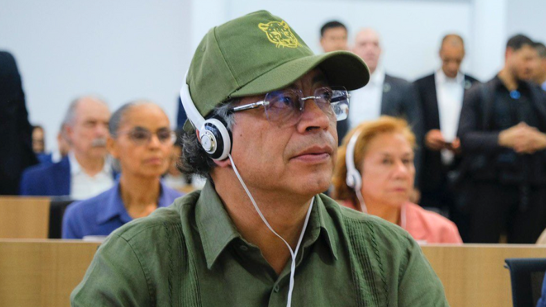 Petro dice que no apoyará invasión en Venezuela por parte de EE.UU. Petro dice que no apoyará invasión en Venezuela por parte de EE.UU.