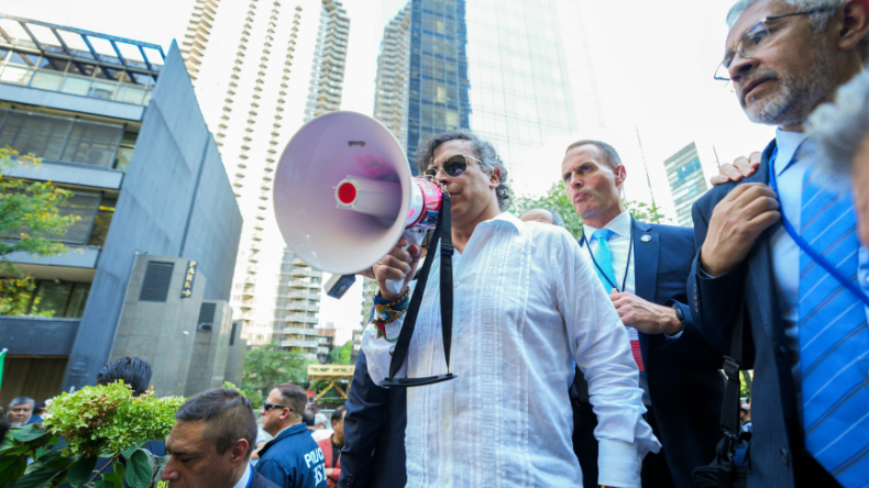 Petro le pide a los soldados de EE.UU. no obedecer a Trump Petro le pide a los soldados de EE.UU. no obedecer a Trump