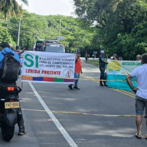 Campesinos del norte del Tolima bloquean vía entre Mariquita e Ibagué