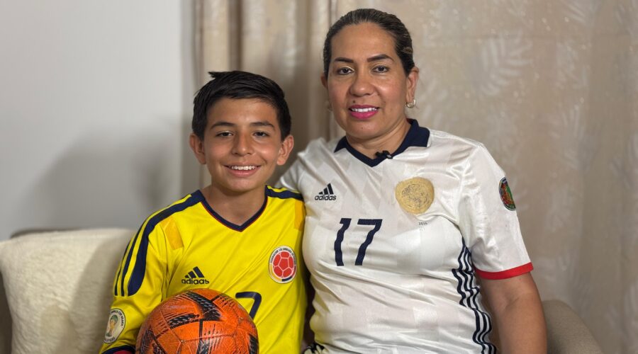 Familia de Dayro Moreno vive con emoción su regreso a la Selección Colombia Familia de Dayro Moreno vive con emoción su regreso a la Selección Colombia