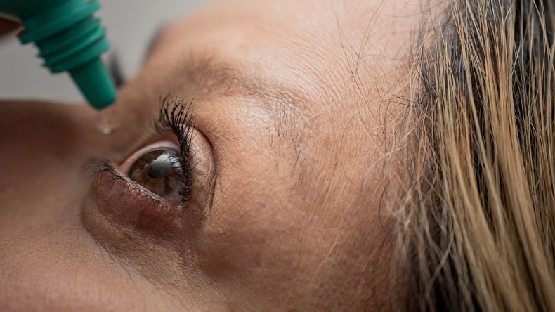 Uso indebido de gotas anestésicas puede causar daño irreversible en la córnea Uso indebido de gotas anestésicas puede causar daño irreversible en la córnea