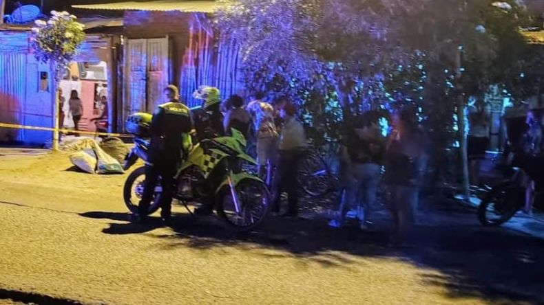 Sicarios asesinaron a un joven en La Bombonera de El Espinal Sicarios asesinaron a un joven en La Bombonera de El Espinal