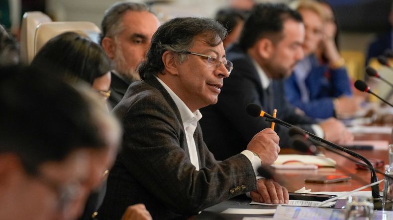 Consejo de Estado pone límites a alocuciones televisivas de Petro Consejo de Estado pone límites a alocuciones televisivas de Petro