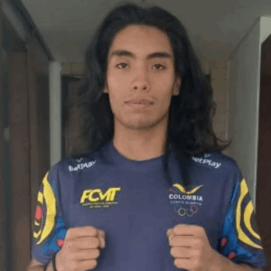 Alan Ocoro hace historia: primer tolimense en la Selección Colombia de Muay Thai