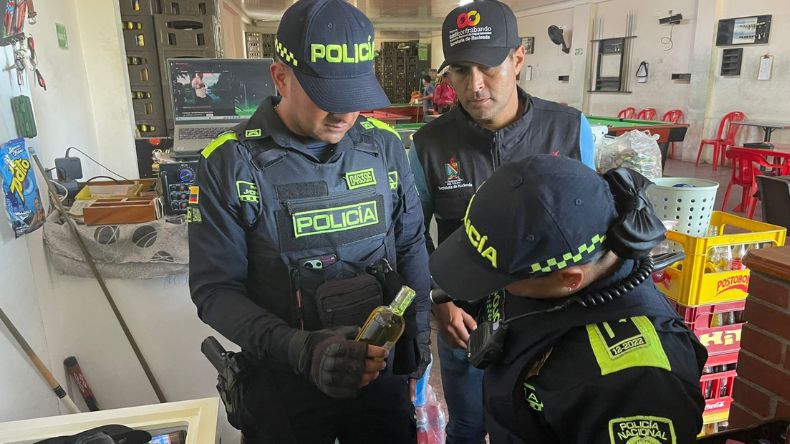 Cierran negocio en San Luis durante operativos anticontrabando en el Tolima Cierran negocio en San Luis durante operativos anticontrabando en el Tolima