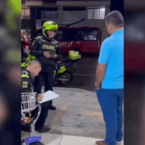 “Lo pelo”: policía amenaza de muerte a comerciante