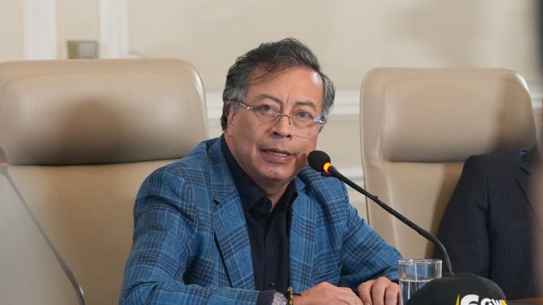 Petro acusa a Donald Trump de insultar a su familia y a Colombia Petro acusa a Donald Trump de insultar a su familia y a Colombia