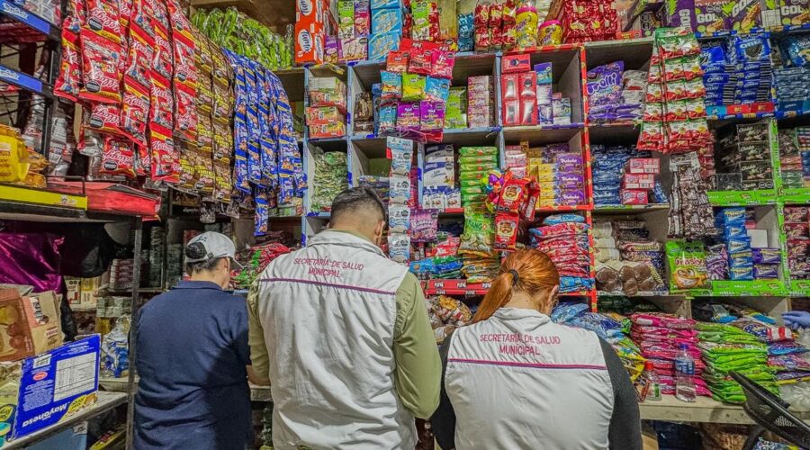 Retiran más de 1.000 dulces vencidos de tiendas en Ibagué Retiran más de 1.000 dulces vencidos de tiendas en Ibagué