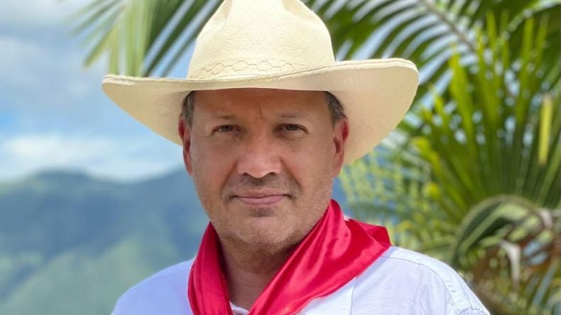 Eduardo Bejarano: el hombre que nunca se arrodilló Eduardo Bejarano: el hombre que nunca se arrodilló