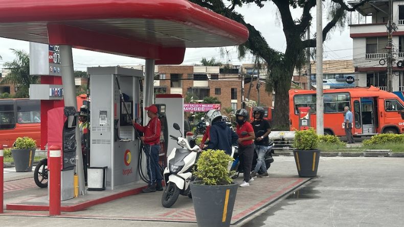 Suben los precios de la gasolina y el diésel en Colombia Suben los precios de la gasolina y el diésel en Colombia