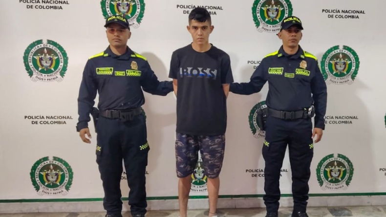 Capturan a presunto ladrón de celulares que operaba en moto en la calle 60 y Ambalá Capturan a presunto ladrón de celulares que operaba en moto en la calle 60 y Ambalá