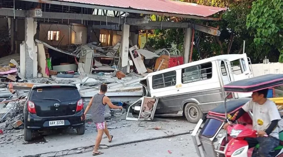 Fuerte terremoto deja más de 60 muertos en Filipinas