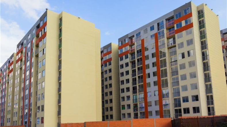 Afiliados de Comfatolima tendrán apoyo económico para adquirir vivienda VIS en Ibagué