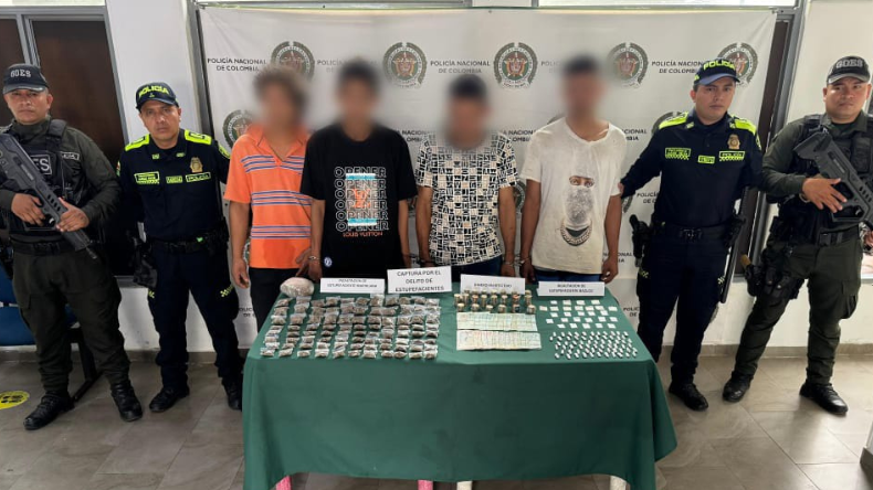 Tres adultos y un adolescente capturados en operativo antidrogas Tres adultos y un adolescente capturados en operativo antidrogas