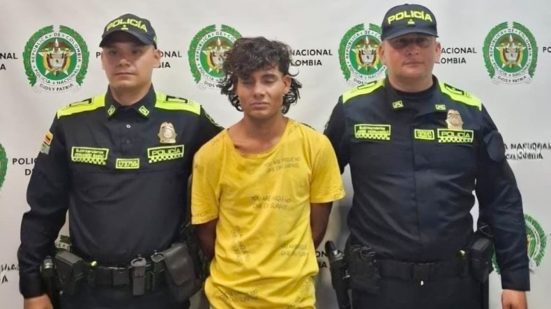 Mujer siguió a quien le hurtó el celular y logró su captura en la Vuelta del Chivo Mujer siguió a quien le hurtó el celular y logró su captura en la Vuelta del Chivo