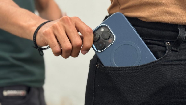 Falsas enfermeras integraban red que robaba celulares Falsas enfermeras integraban red que robaba celulares