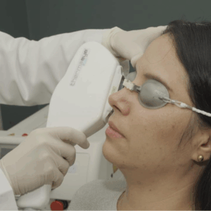 ¿Pasa mucho tiempo frente a pantallas? Esta es la enfermedad que puede desarrollar ¿Pasa mucho tiempo frente a pantallas? Esta es la enfermedad que puede desarrollar