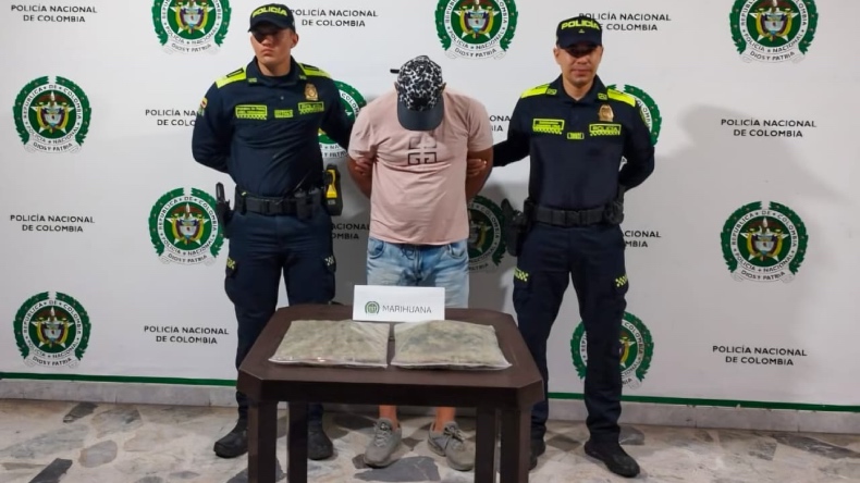 Cae hombre con cerca de un kilo de marihuana en el sur de Ibagué Cae hombre con cerca de un kilo de marihuana en el sur de Ibagué