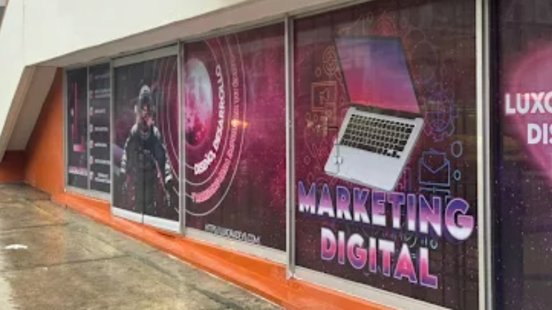 Exempleados denuncian que empresa marketing les debe meses de salario