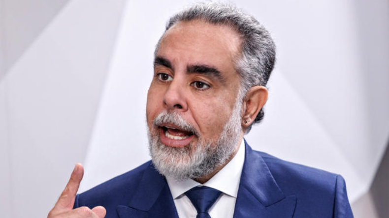 Benedetti denunció que le negaron la medicina prepagada a él y su familia