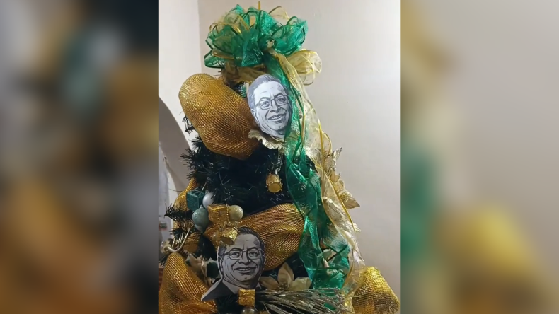 Seguidor de Gustavo Petro decoró árbol de Navidad en su honor