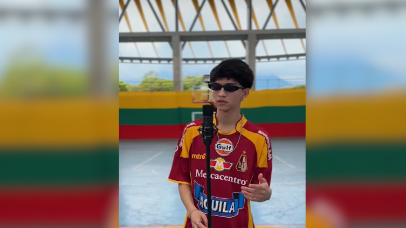 Rapero tolimense rinde homenaje al Deportes Tolima Rapero tolimense rinde homenaje al Deportes Tolima