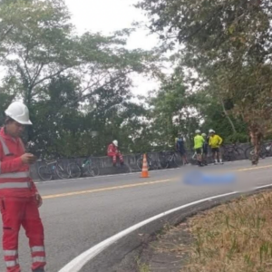 Ciclista falleció durante ascenso al Alto de Gualanday Ciclista falleció durante ascenso al Alto de Gualanday
