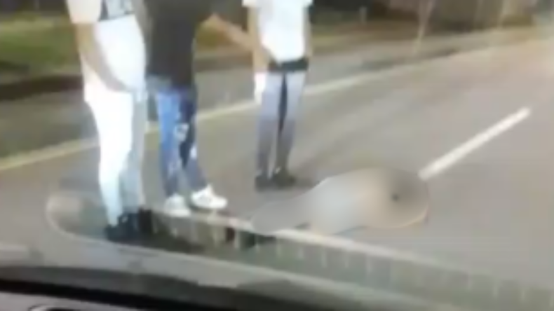 Vehículo atropelló a un hombre en la avenida Mirolindo Vehículo atropelló a un hombre en la avenida Mirolindo